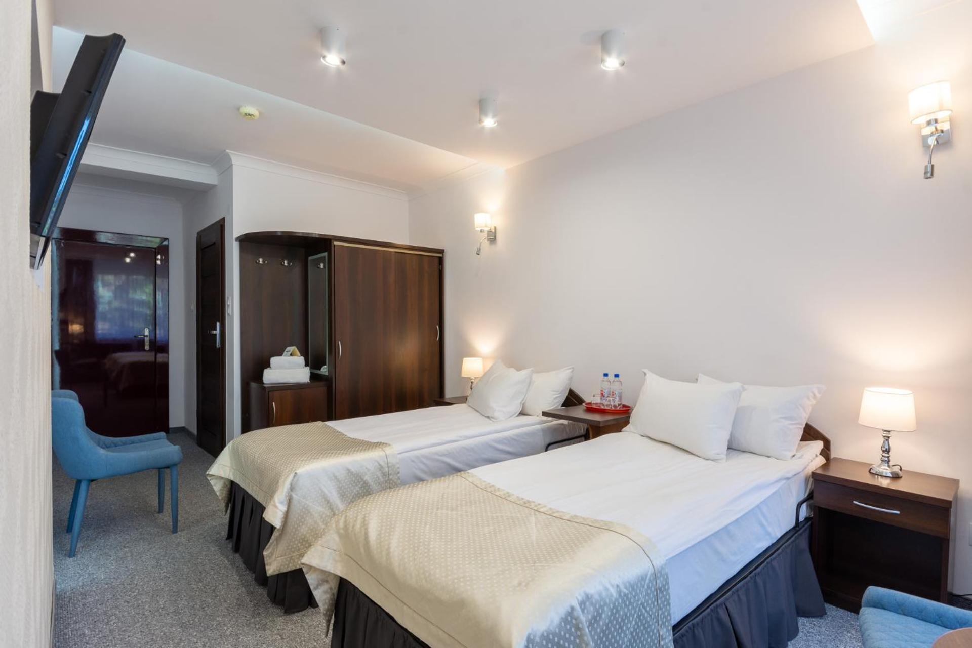 Hotel Jan Darlowko Bagian luar foto