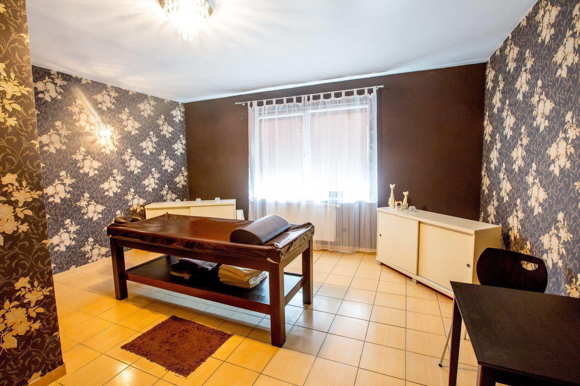 Hotel Jan Darlowko Bagian luar foto